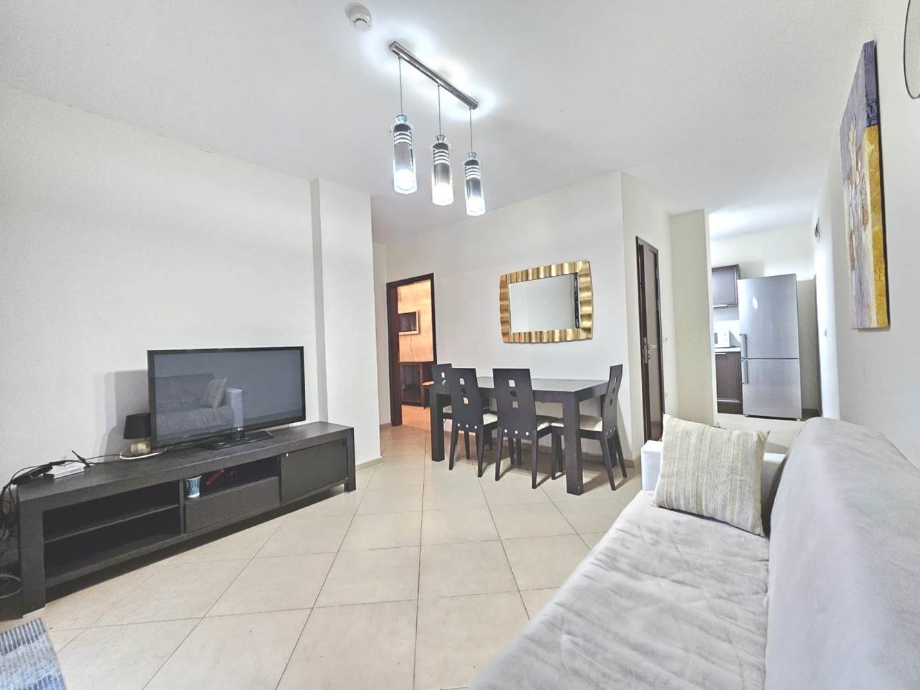 Třípokojový apartmán v přízemí s přímým přístupem k bazénu v luxusním komplexu ve Slunečném pobřeží