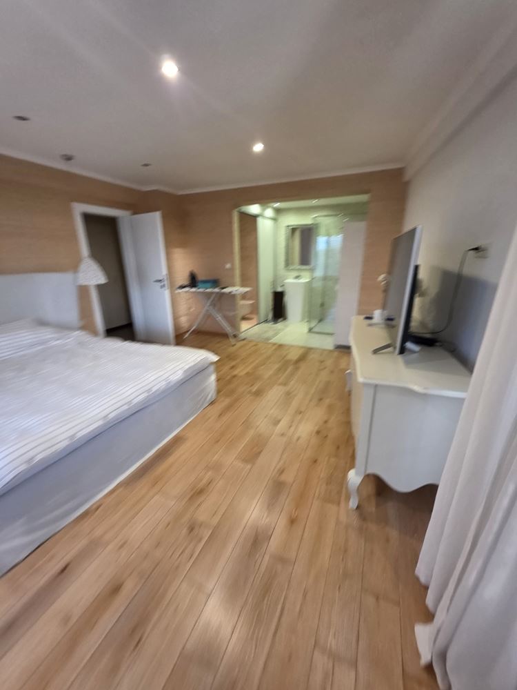 Nesebar: luxusní byt se dvěma ložnicemi a panoramatickým výhledem na moře – 183 m² prostoru, pohodlí a stylu