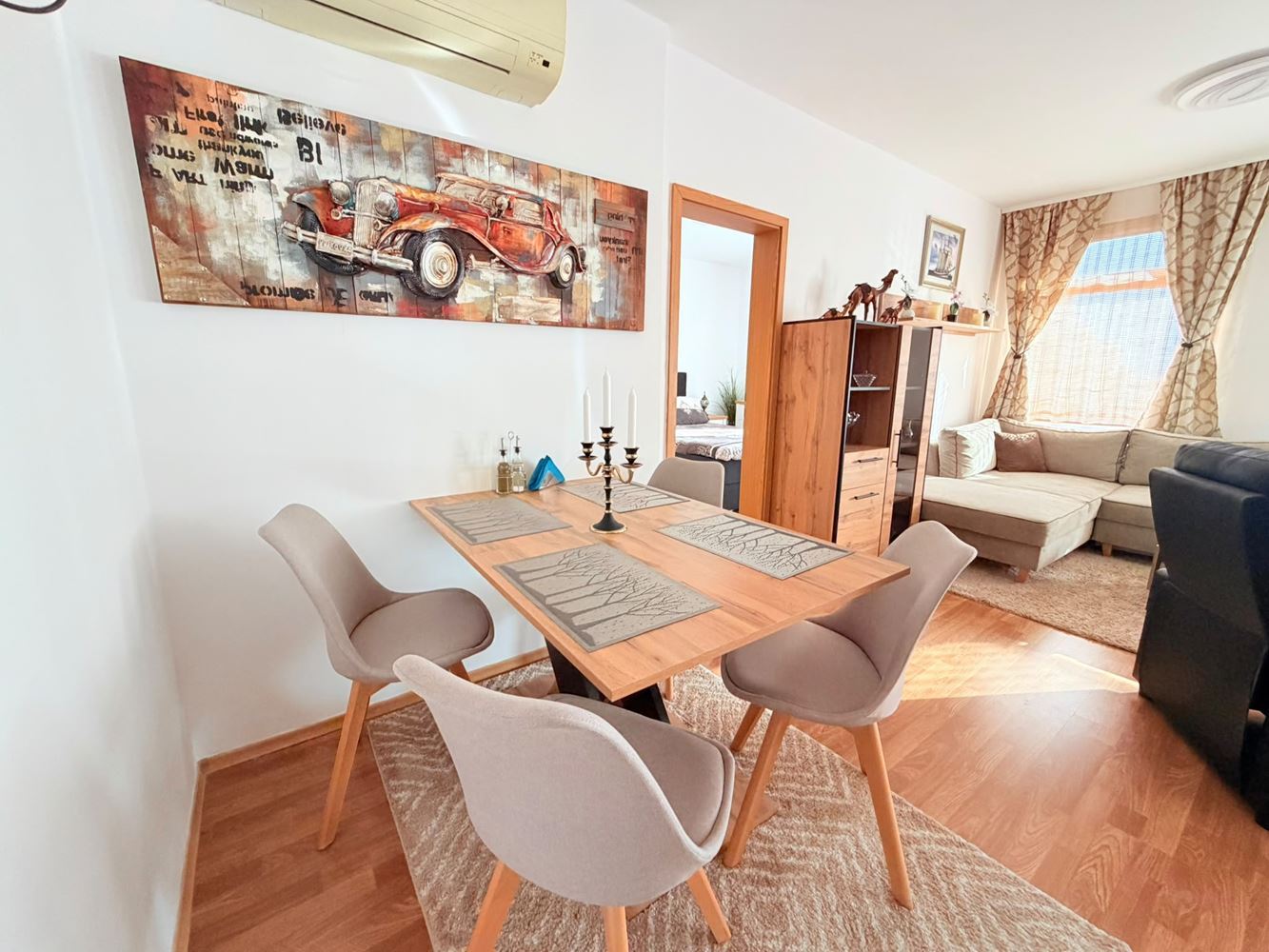 Luxusní apartmán se dvěma ložnicemi a výhledem na bazén v Aheloy – kompletně zařízený a připravený k nastěhování