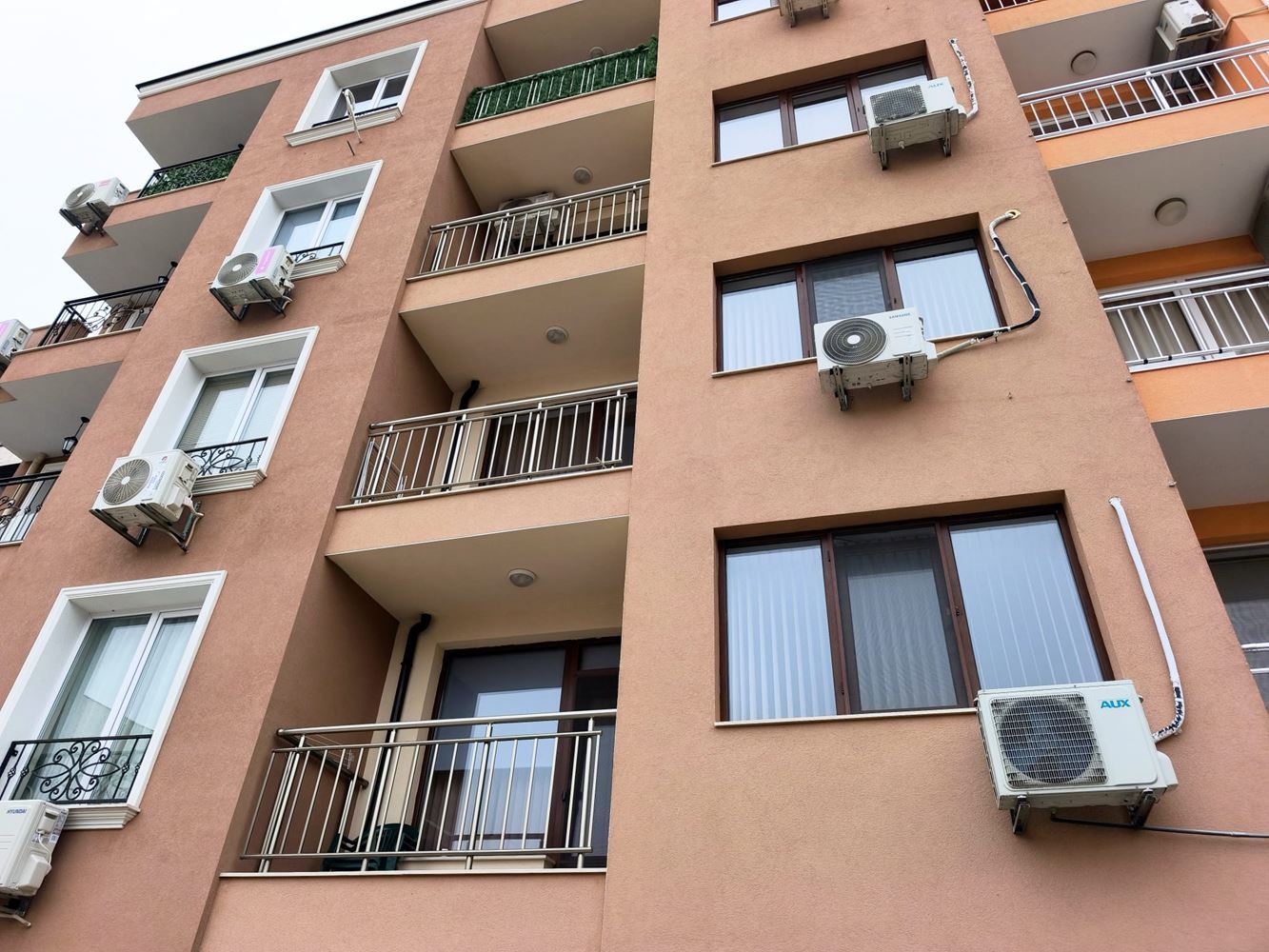 Útulný byt s jednou ložnicí v nové čtvrti Nesebaru – bez poplatku za údržbu