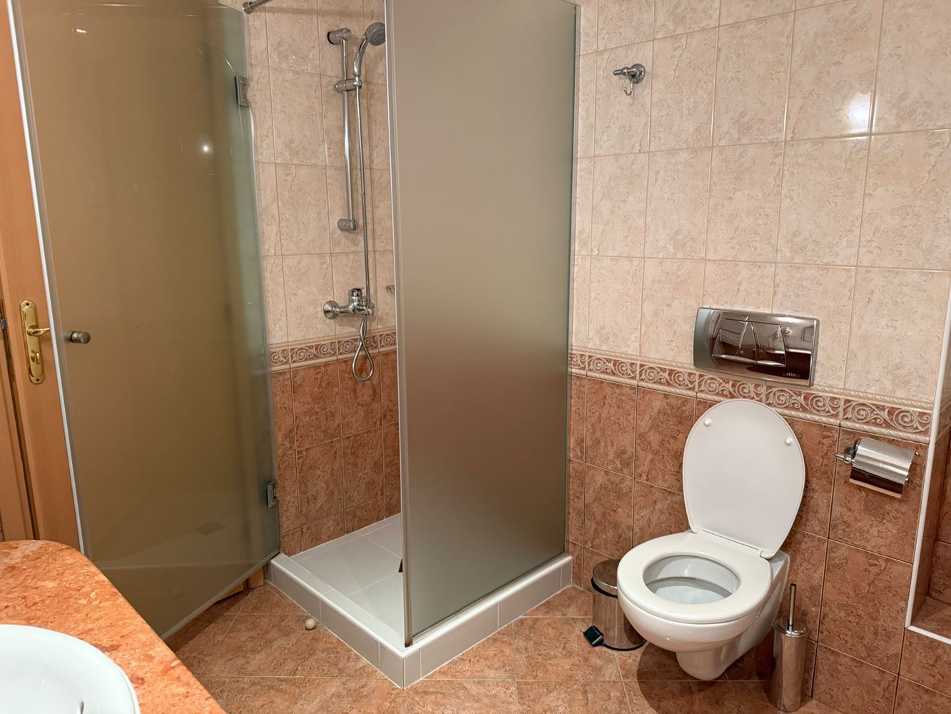 Prostorný apartmán s jednou ložnicí v první linii v Pomorie