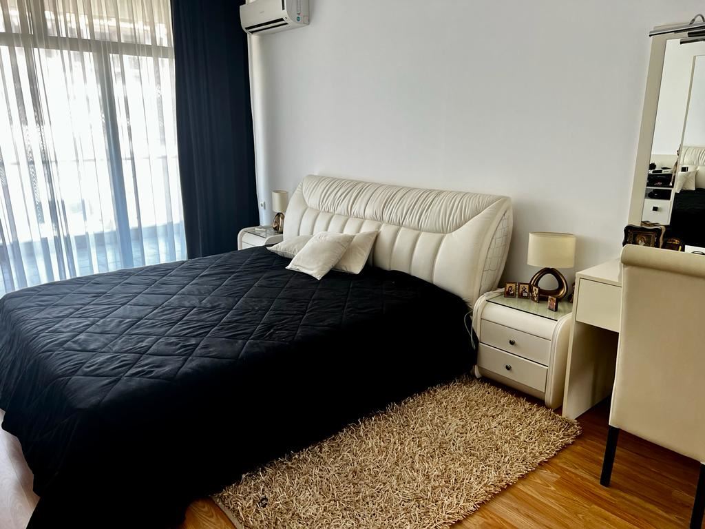 Útulný dvoupokojový byt s panoramatickým výhledem na moře a hory ve Sveti Vlas