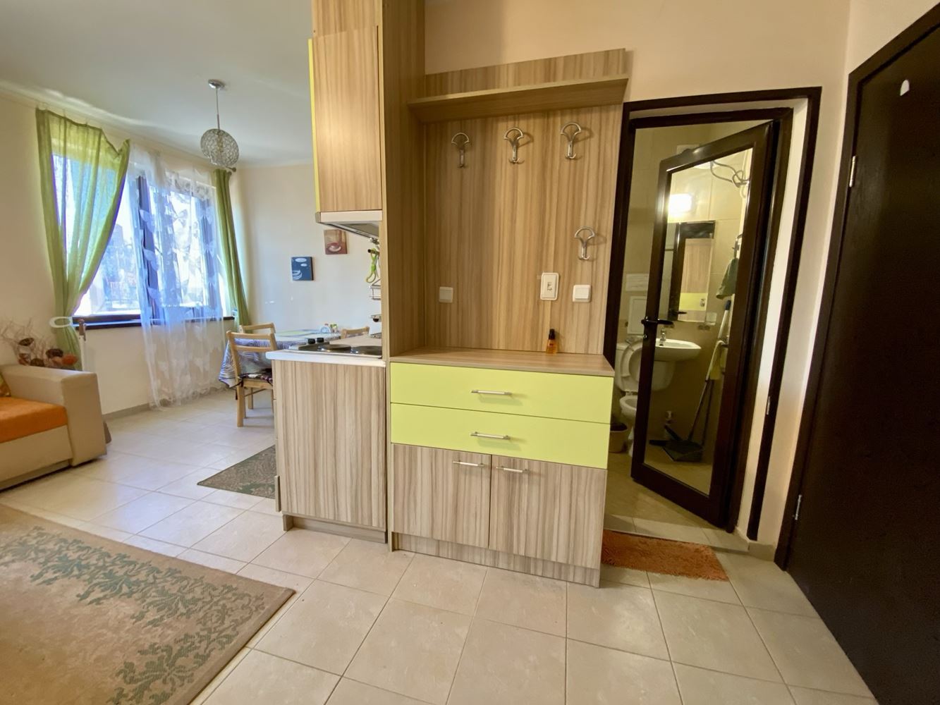 Výborná investice – prostorné studio připravené k nastěhování blízko Slunečné pobřeží