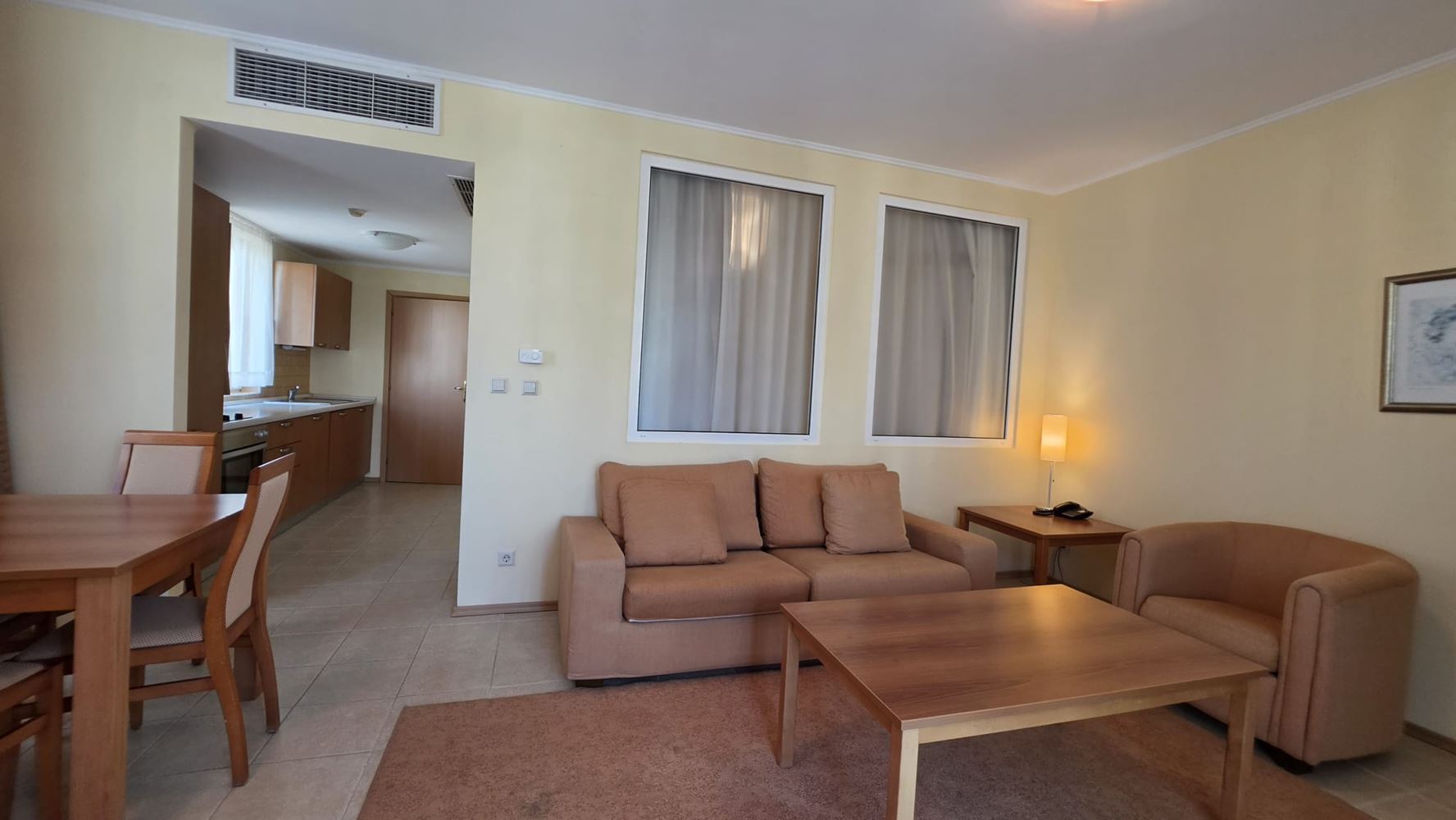 Prostorný apartmán s jednou ložnicí v první linii u moře v Pomorie