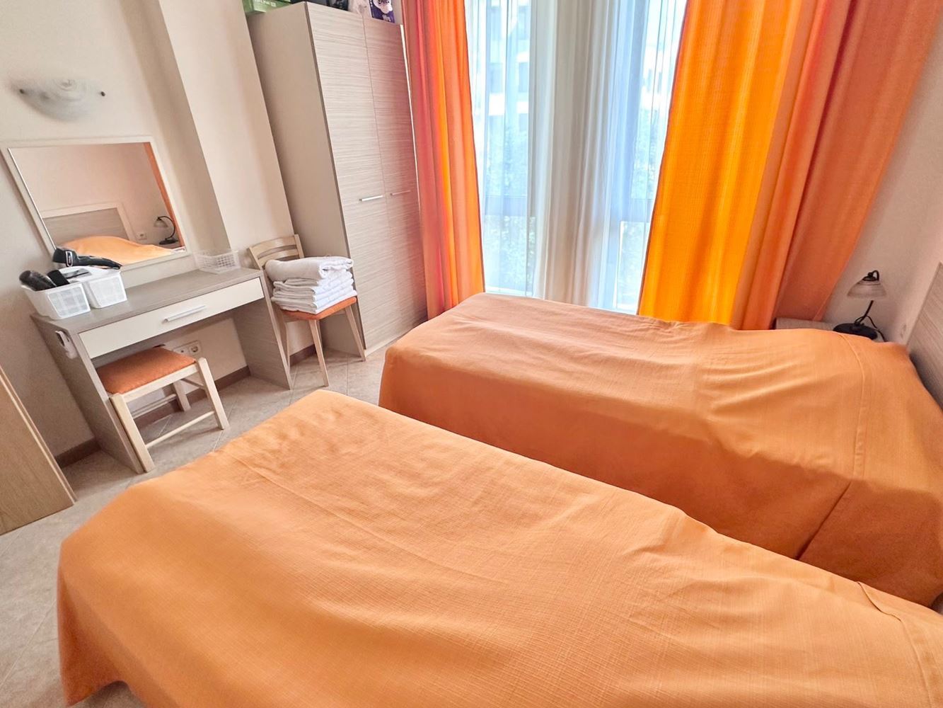 Prostorný byt se dvěma ložnicemi a vynikající infrastrukturou v Sunny Beach