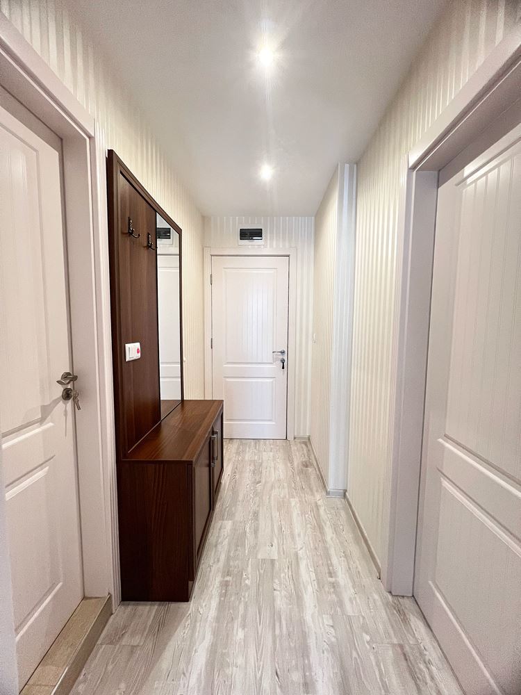 Luxusní apartmán s jednou ložnicí a výhledem na moře v prestižním komplexu 200 metrů od pláže ve Sveti Vlas