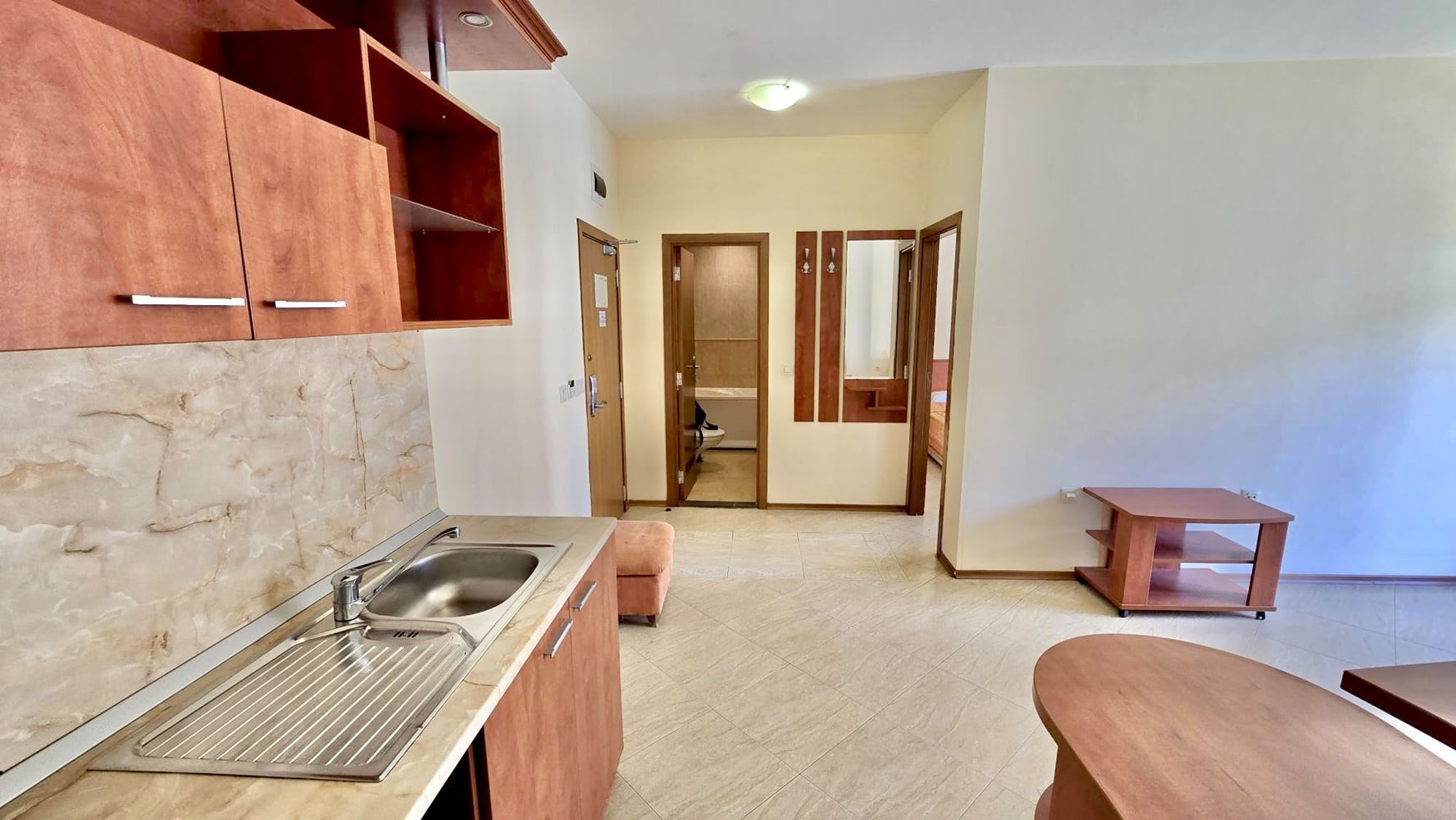 Apartmán s jednou ložnicí v blízkosti Cacao Beach s výhledem na bazén – připravené dokumenty a vynikající investiční potenciál