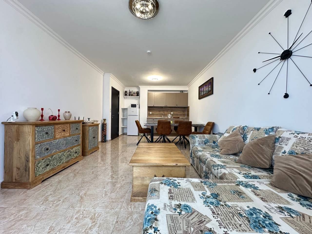 Apartmán se dvěma ložnicemi a výhledem na moře 200 m od pláže ve Sveti Vlas