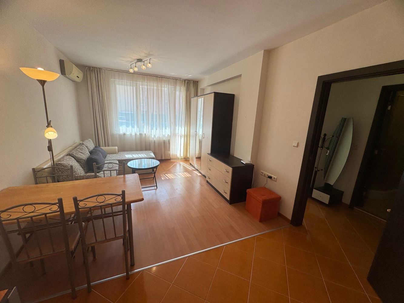 Přízemní byt s jednou ložnicí ve Starém městě Pomorie – blízko moře