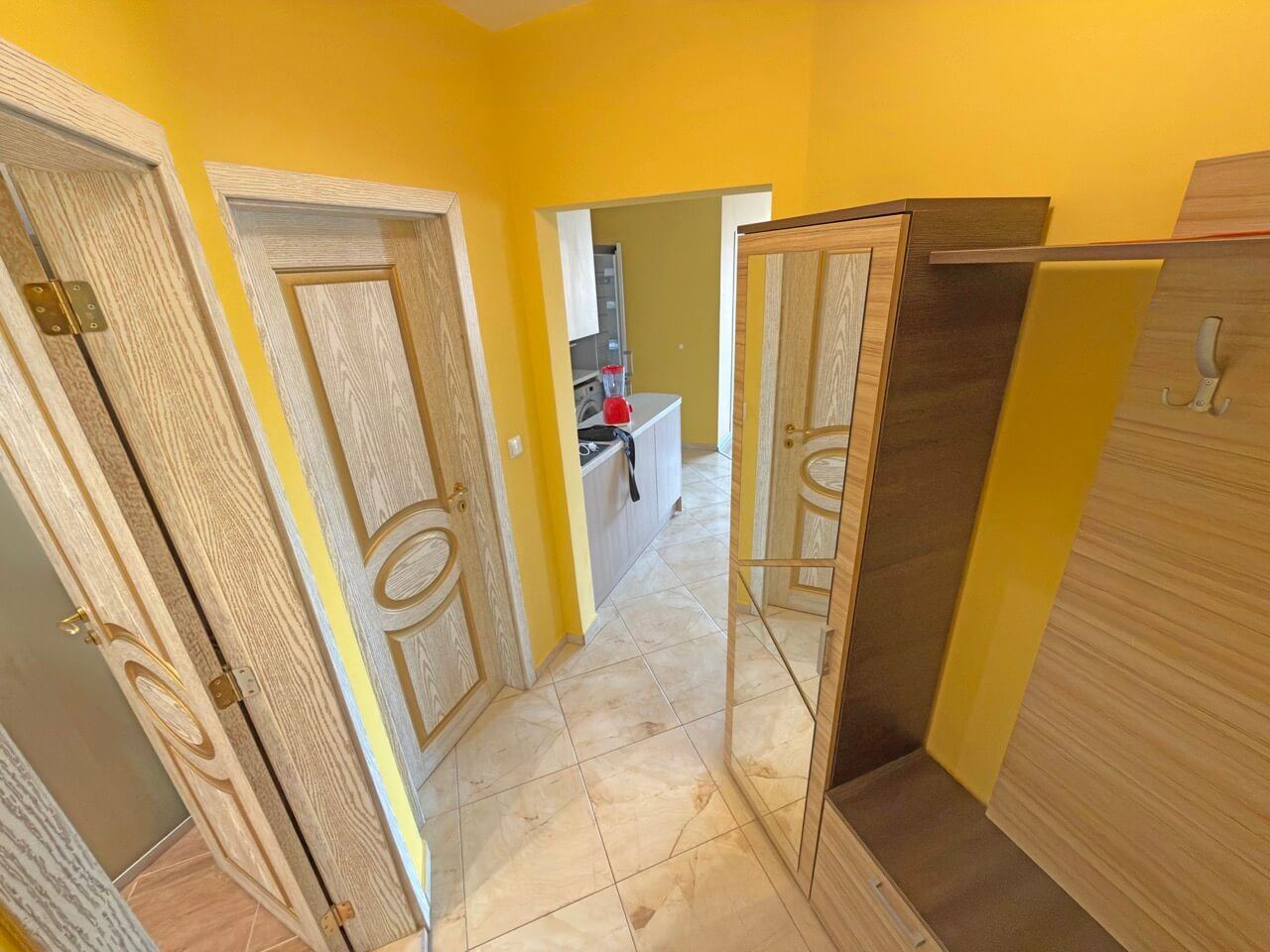Apartmán se dvěma ložnicemi a výhledem na moře, 200 metrů od pláže v Pomorie