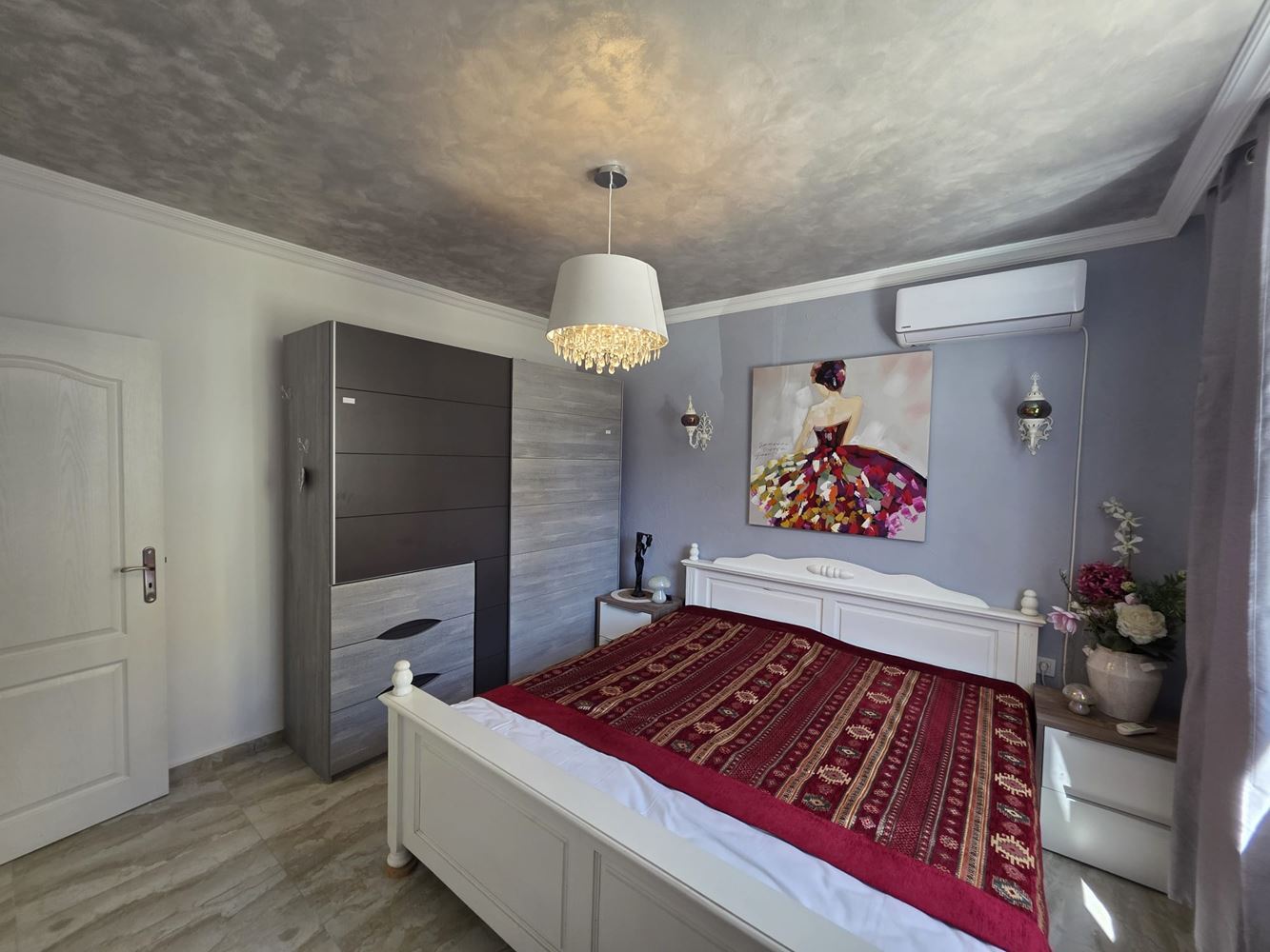 Luxusní třípokojový byt v udržovaném komplexu v Sunny Beach