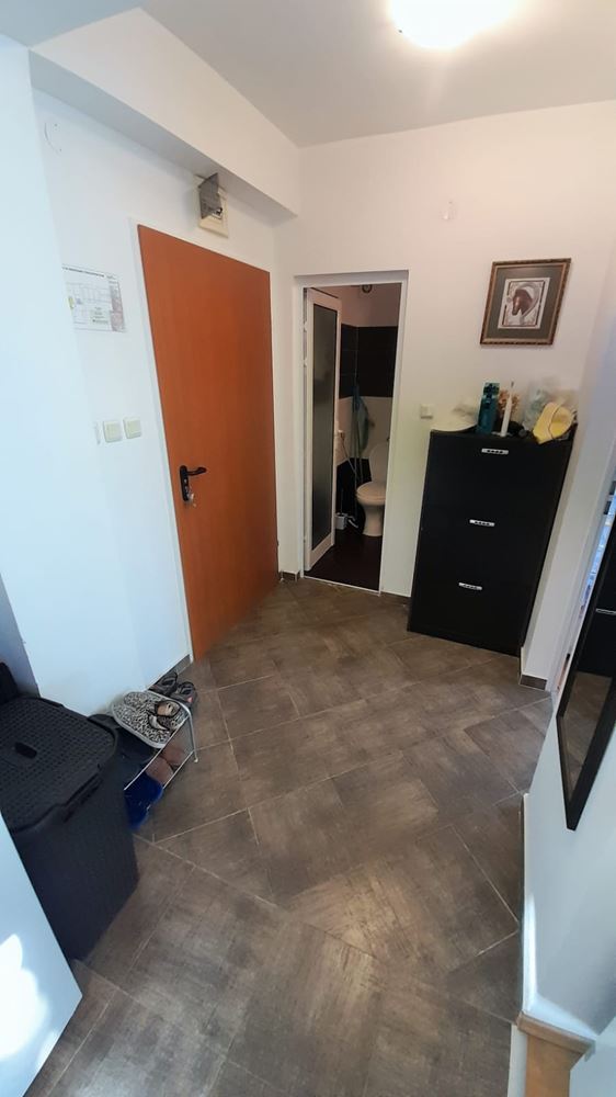 Komfortní apartmán s jednou ložnicí v celoročně fungujícím komplexu s parkováním v čtvrti Sarafovo
