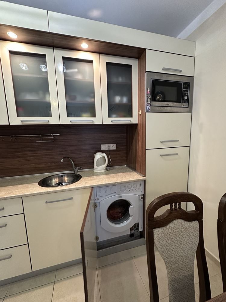 Apartmán s jednou ložnicí s nádherným výhledem v Pomorie – útulný domov u pobřeží