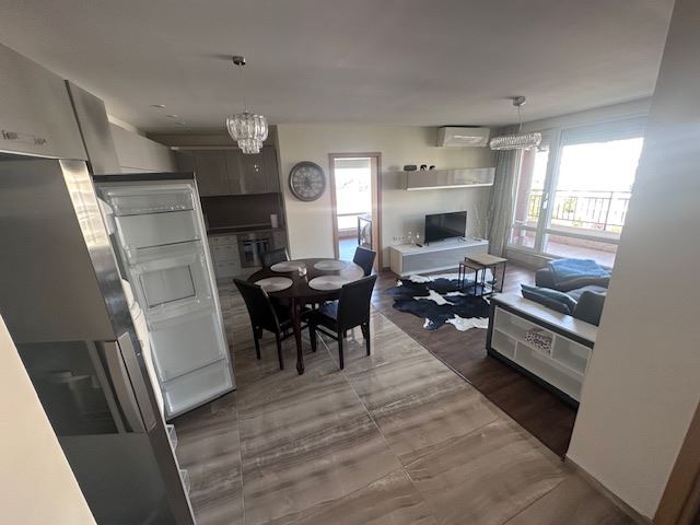 Penthouse s panoramatickým výhledem na moře a vlastním přístupem na pláž ve Sveti Vlasu