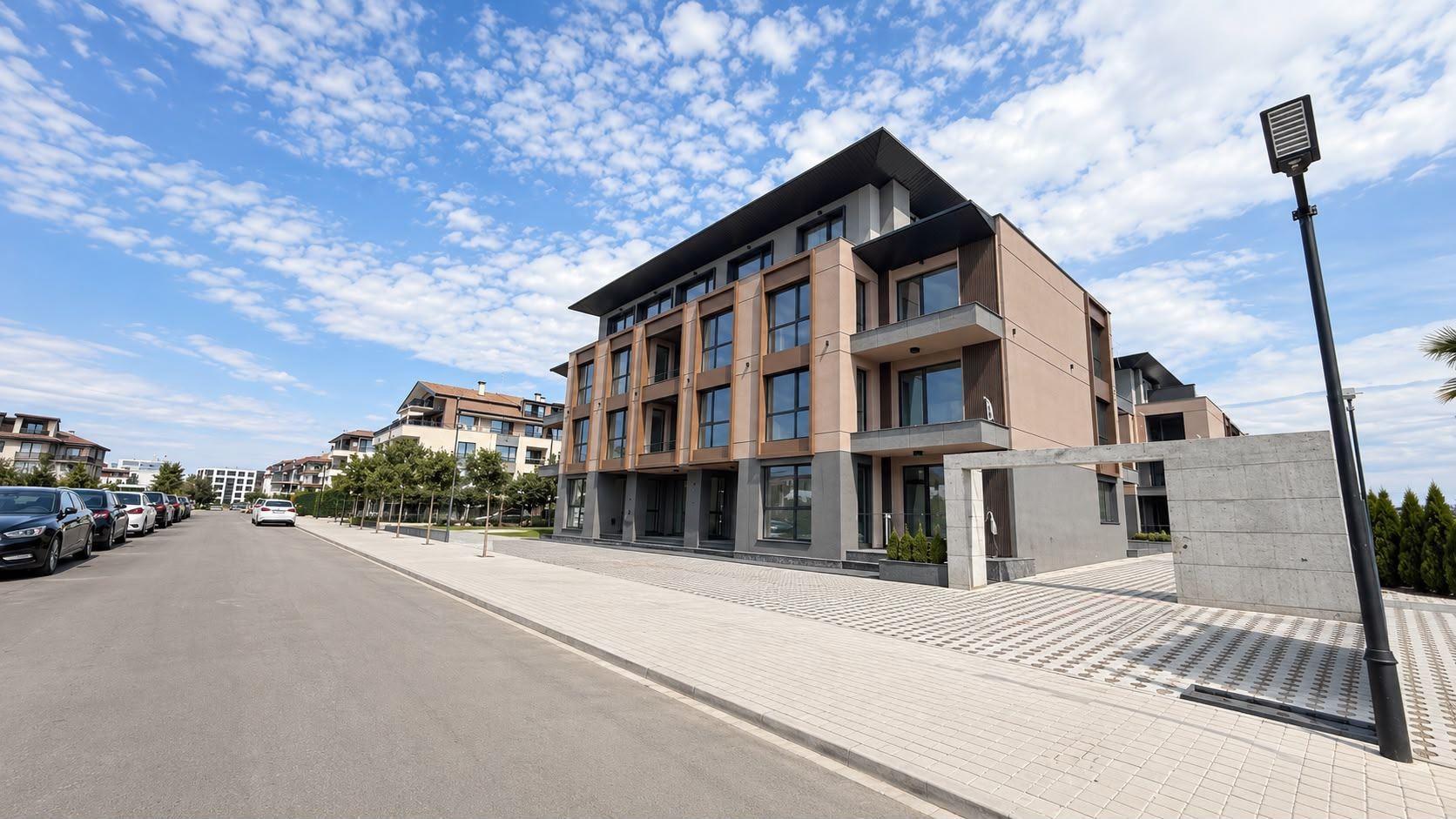 Apartmán s vlastní zahrádkou 100 m od moře v Sarafovu – novostavba před Aktem 15