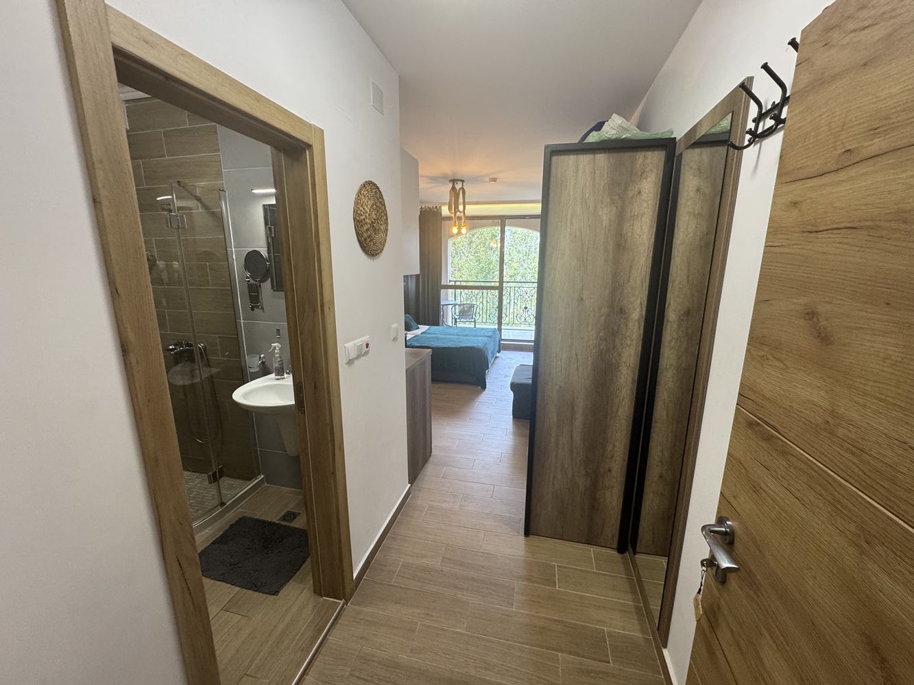 Elegantní studio v luxusním komplexu v srdci Slunečného pobřeží – pohodlí, styl a prestiž