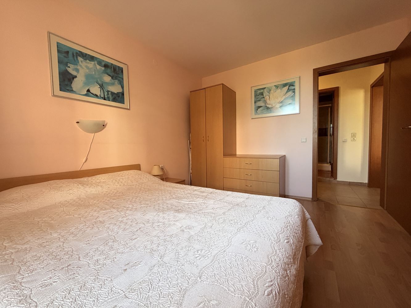 Absolutně první linie v Sveti Vlas! Prostorný apartmán s jednou ložnicí a nádherným výhledem na moře