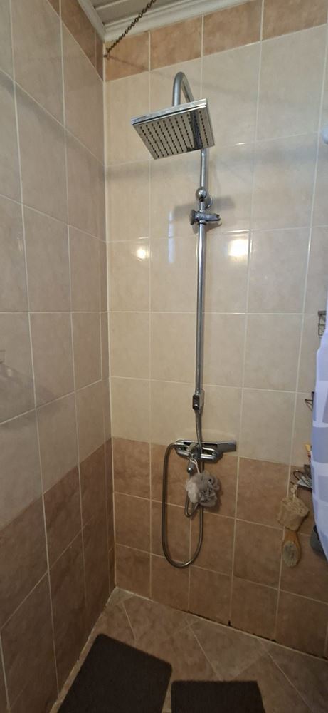 Prostorný a světlý byt s jednou ložnicí v udržovaném komplexu poblíž Slunečného pobřeží