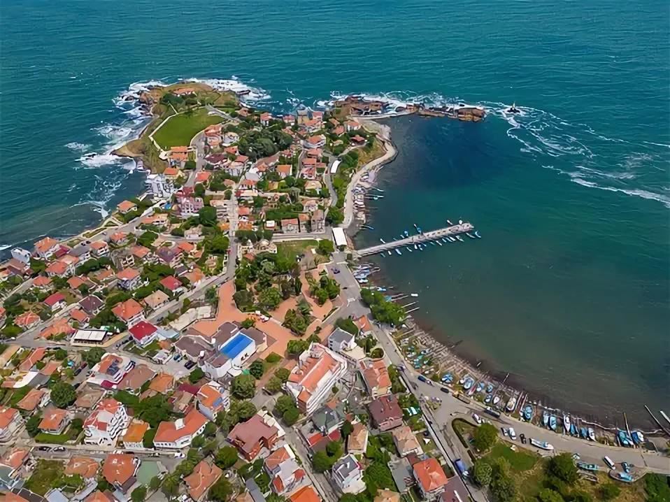 Dvoupokojový byt 50 metrů od moře bez poplatku za údržbu – Achtopol