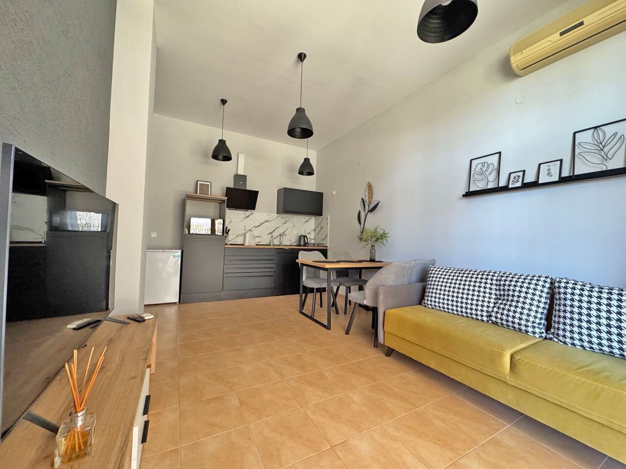 Jednopokojový apartmán ve Sveti Vlas – útulnost, komfort a plně zařízené bydlení v prestižním komplexu