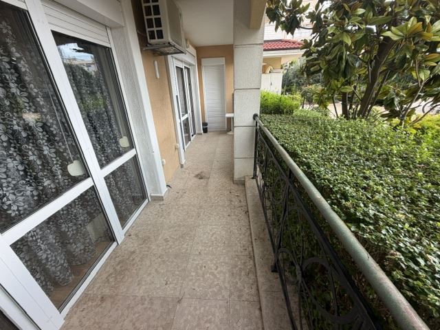 Prostorný apartmán se třemi ložnicemi v blízkosti moře a s vynikající infrastrukturou v komplexu