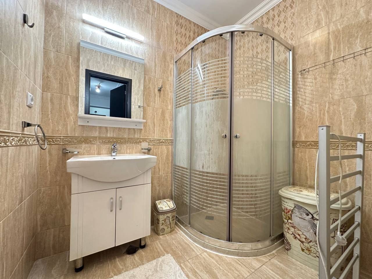 Apartmán se dvěma ložnicemi a výhledem na moře 200 m od pláže ve Sveti Vlas