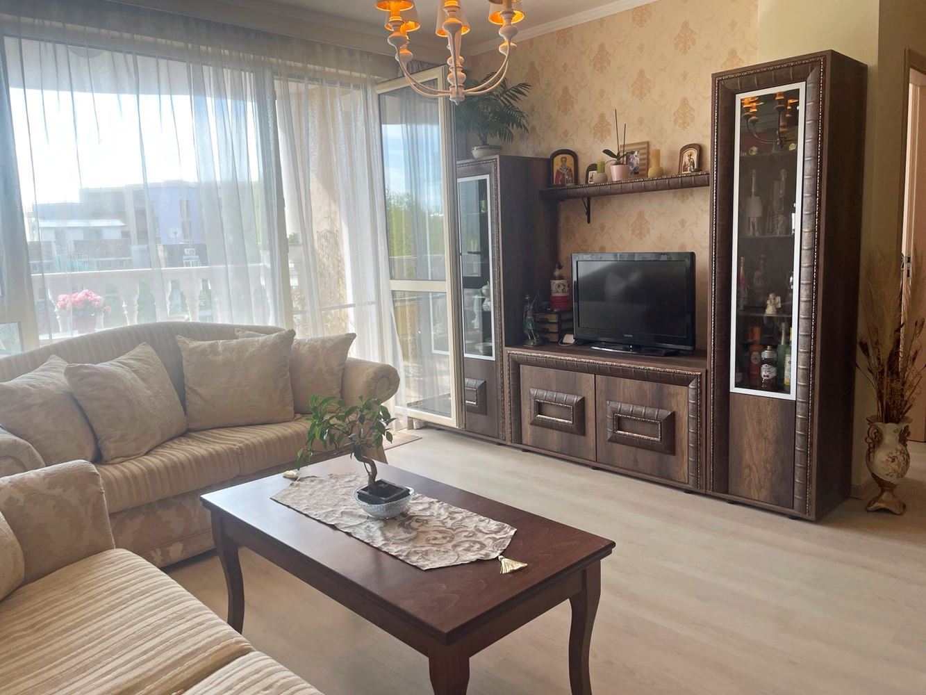 Prostorný apartmán se dvěma ložnicemi 100 metrů od pláže v Nesebaru