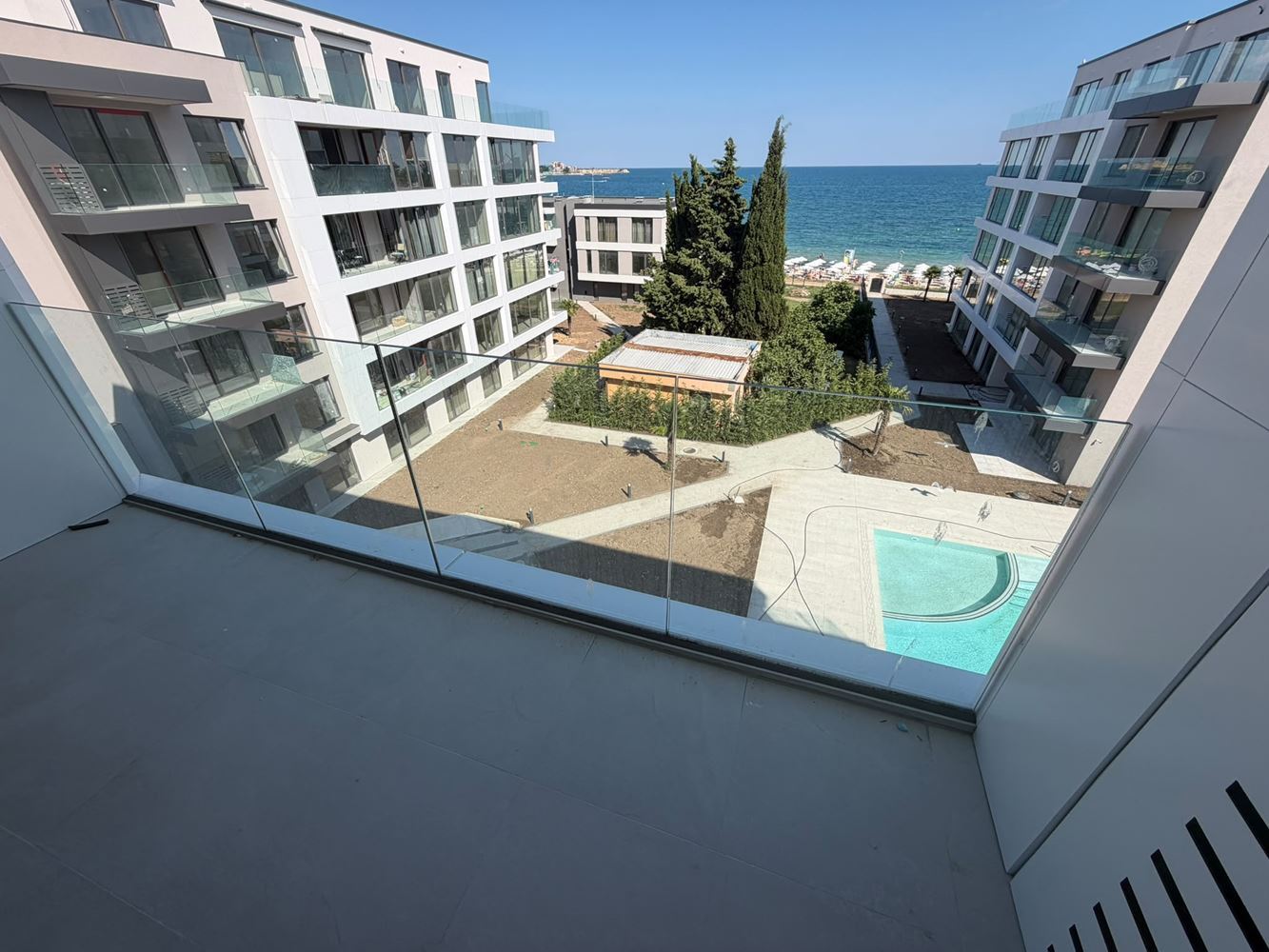 Apartmán s jednou ložnicí s přímým panoramatickým výhledem na moře v Ravdě – prvotřídní komfort a výhled z každého obytného pokoje