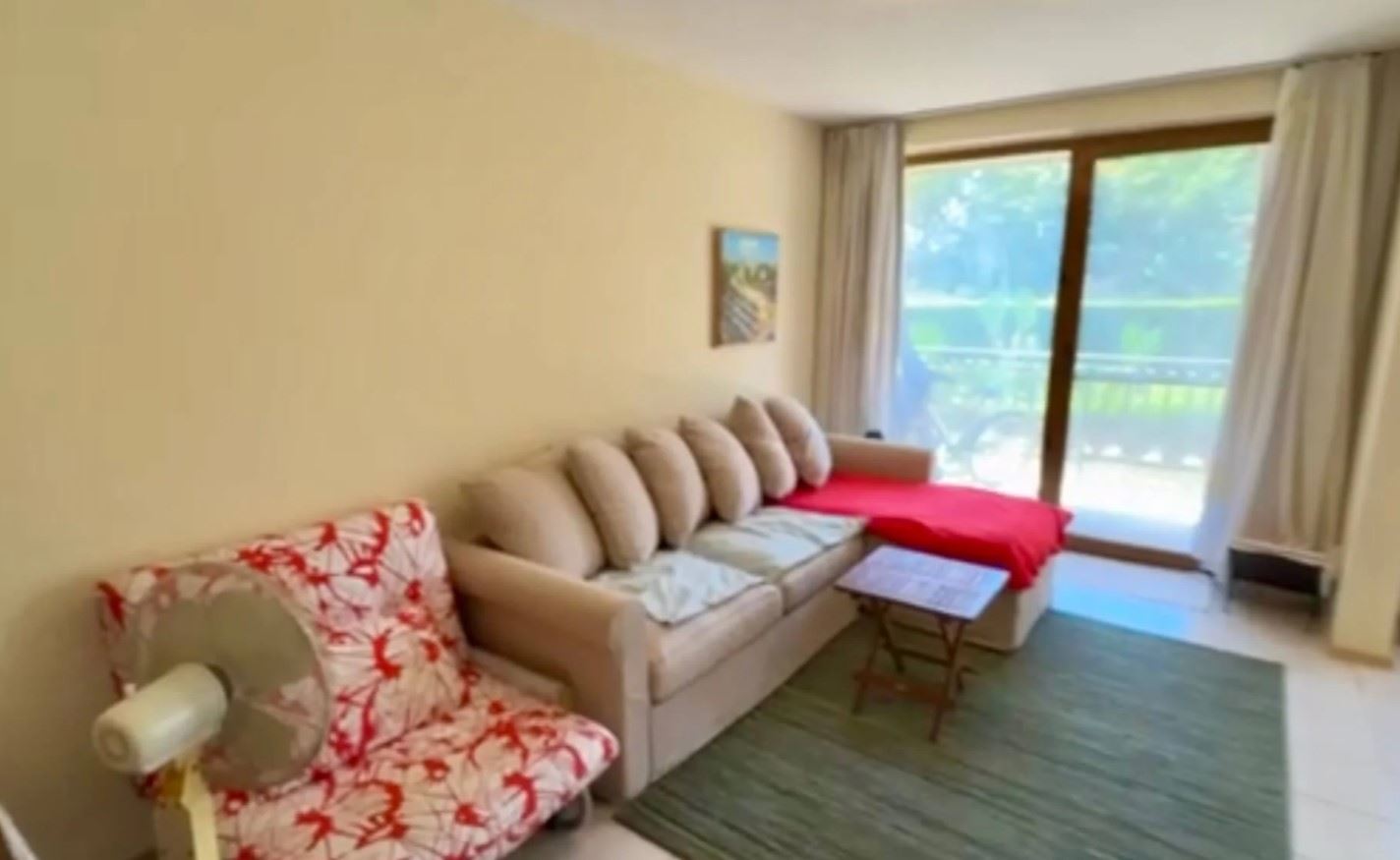 Prostorný apartmán se dvěma ložnicemi v první linii u moře v Ravdě – prostorný domov u moře s jedinečným výhledem