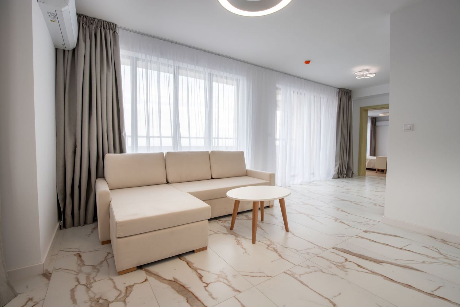 Moderní studio apartmán v první linii v novém komplexu v Aheloy