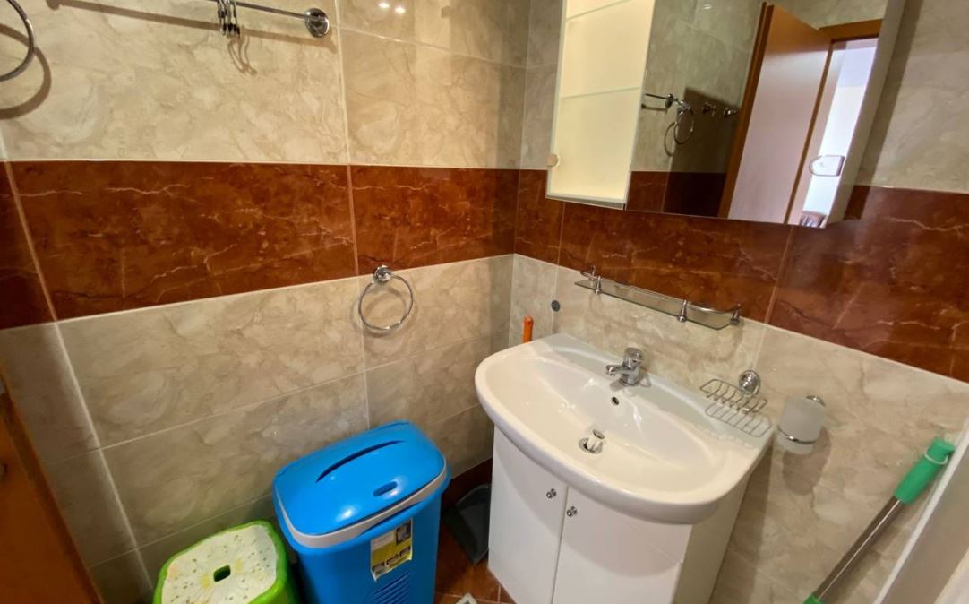 Prostorný apartmán s jednou ložnicí v moderním komplexu na Slunečném pobřeží – komfort, zeleň a vybavení pro obyvatele