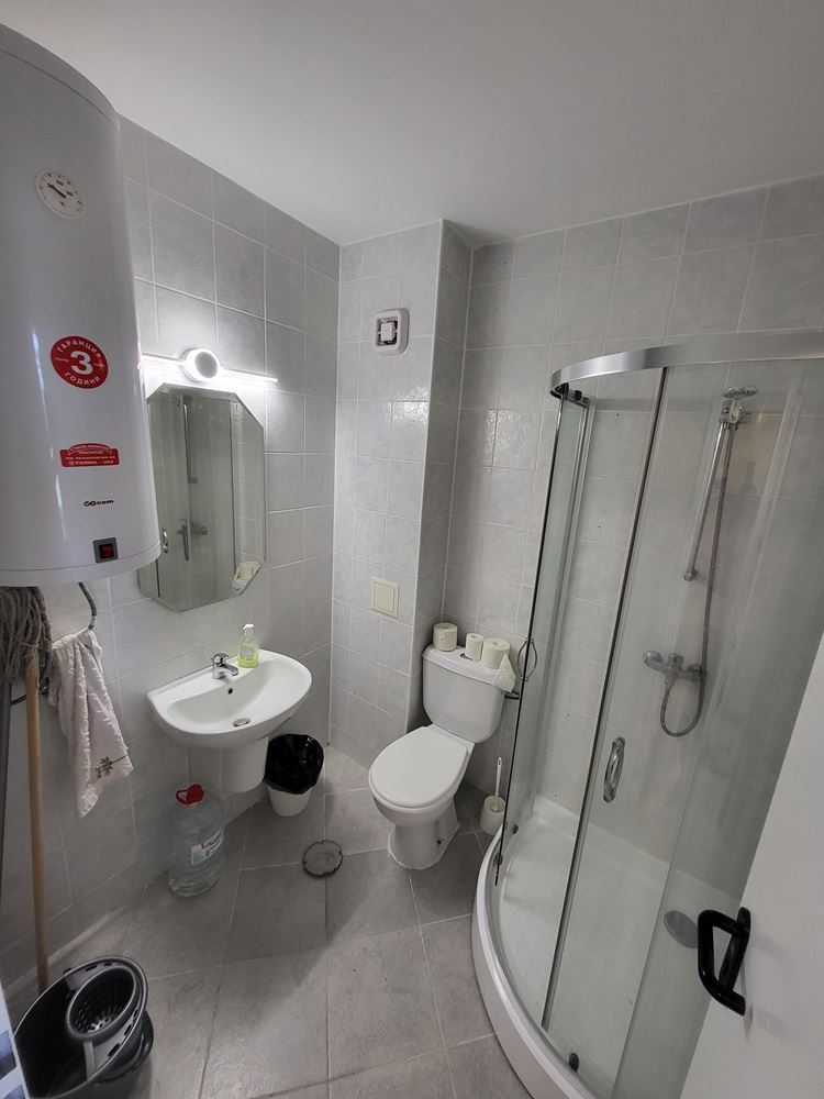 Malý apartmán s jednou ložnicí a přímým vstupem k bazénu – útulná nemovitost v komplexu s rozsáhlou infrastrukturou nedaleko Slunečného pobřeží