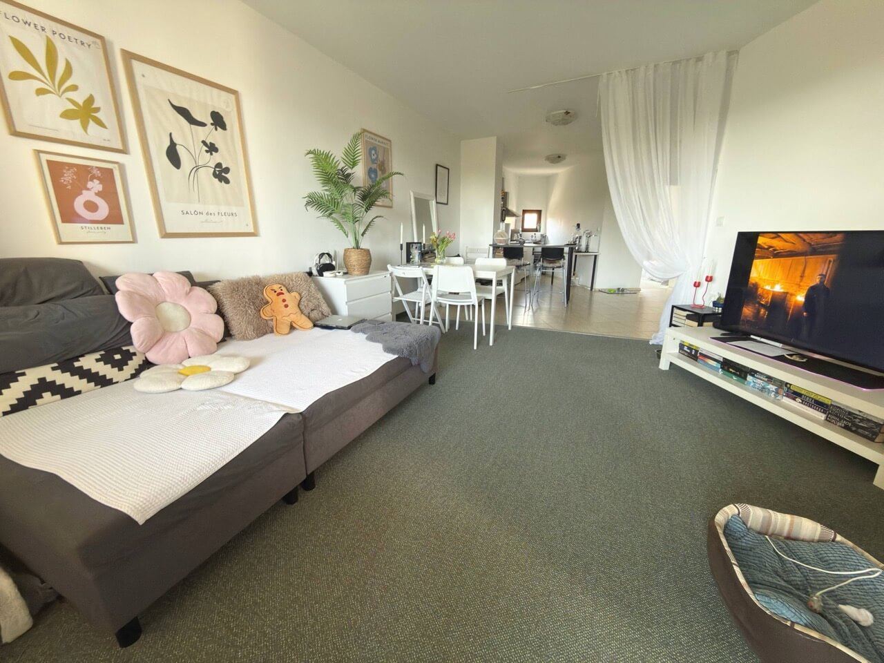 Prostorný třípokojový byt s přímým výhledem na moře v Aheloy – komfort, luxus a pohodlí pro celou rodinu