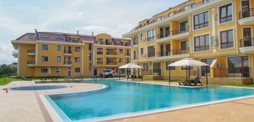 Dvoupokojový apartmán s Akt 16 v Ravdě, čtvrté patro – moderní budova, výborná lokalita a investiční potenciál