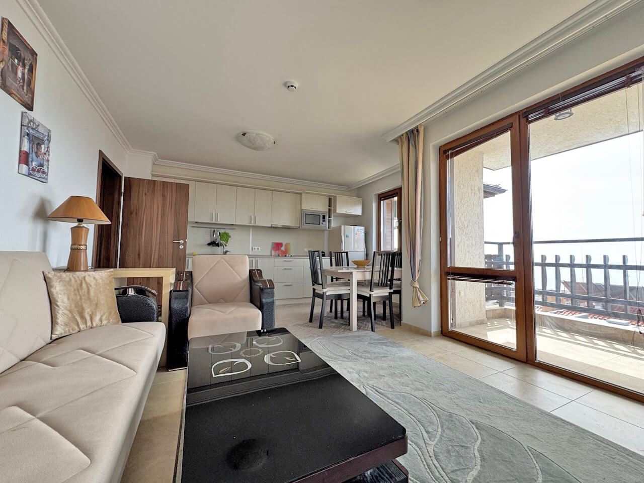 Prostorný byt se 2 ložnicemi v butik komplexu jen pár metrů od moře ve Sveti Vlas 