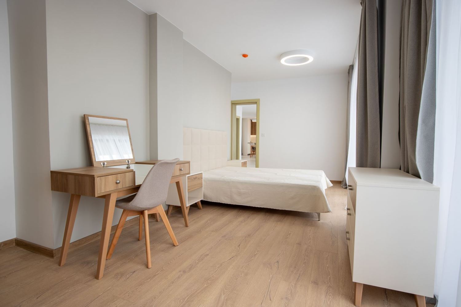 Panoramatický 3pokojový apartmán (se dvěma ložnicemi) v unikátním přímořském komplexu nové generace