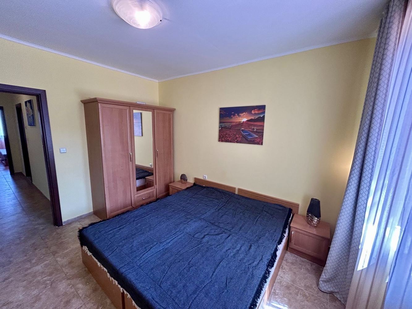 Prostorný apartmán se dvěma ložnicemi a výhledem na bazén v Nesebaru