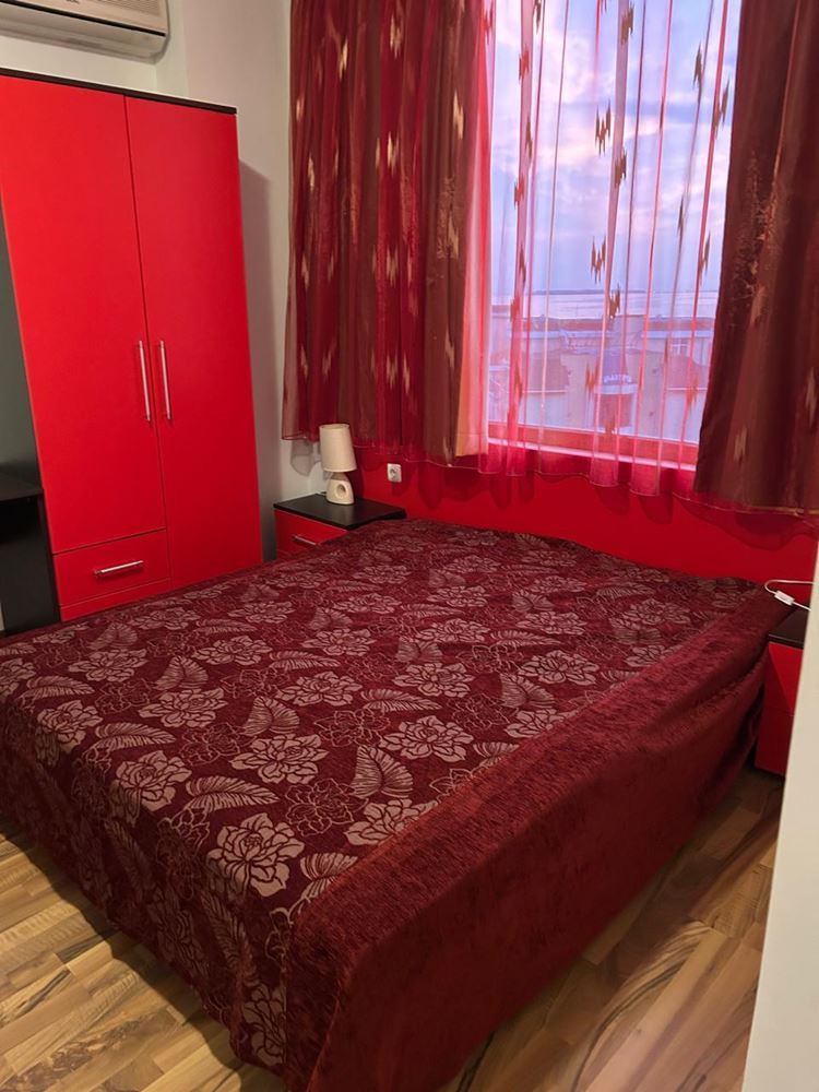 Prostorný apartmán se dvěma ložnicemi a panoramatickým výhledem na moře v Sveti Vlas