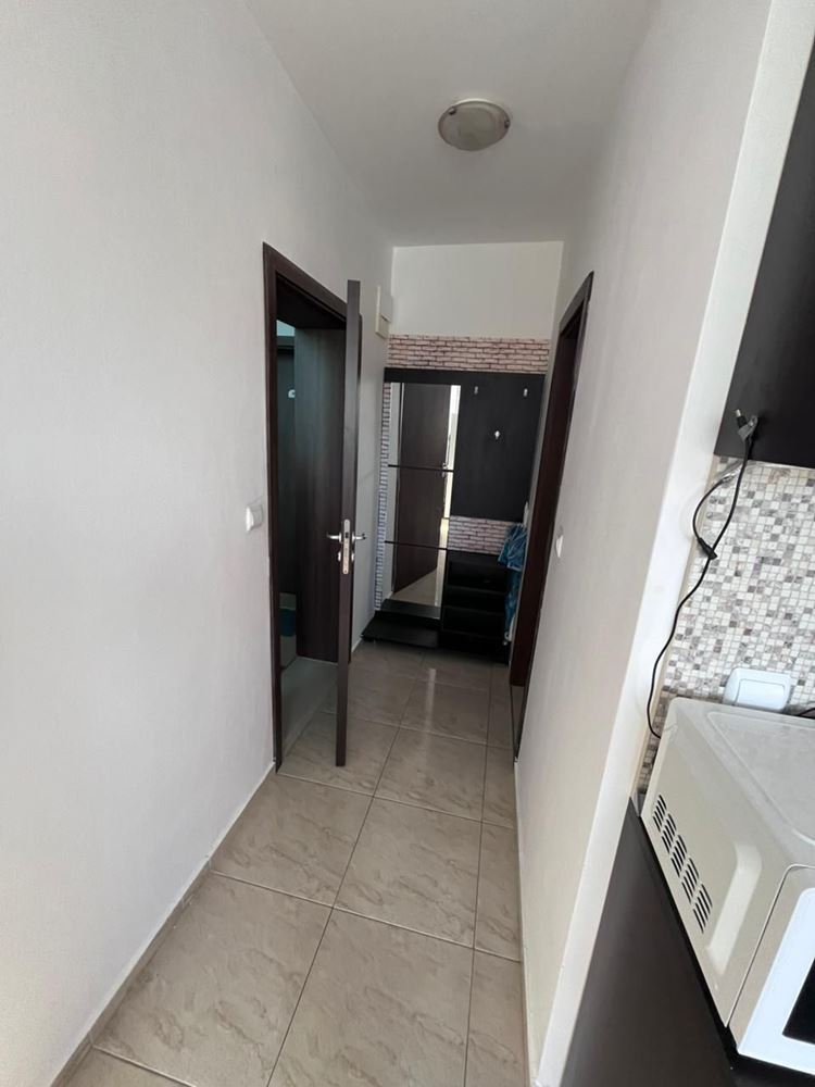 Dvoupokojový apartmán 500 metrů od pláže v Slunečním pobřeží – připraven k nastěhování