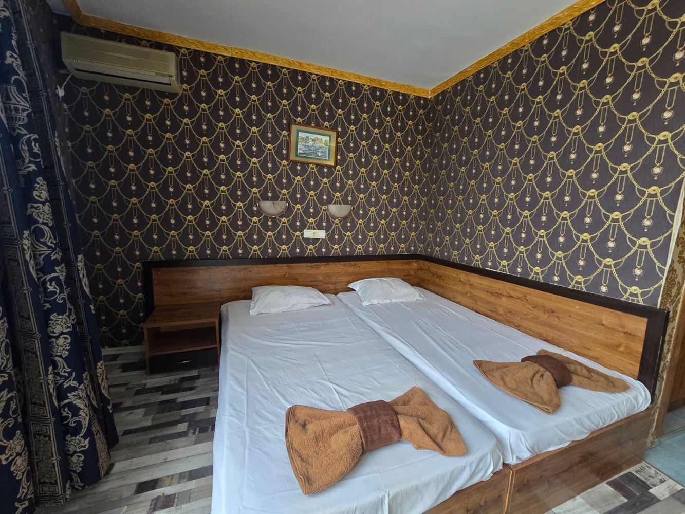 Stylové studio v centru Slunečného pobřeží s výhledem na park a město