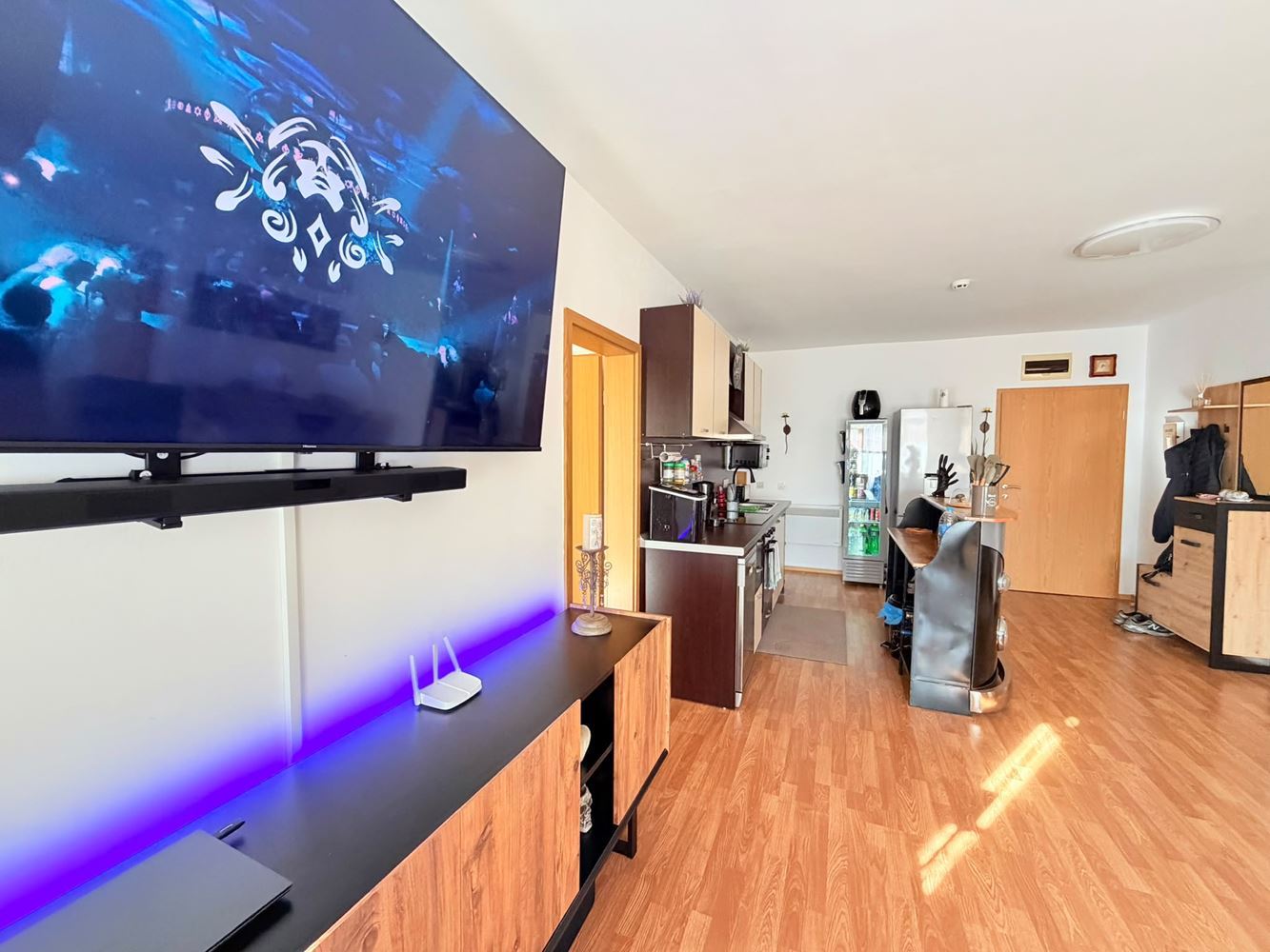 Luxusní apartmán se dvěma ložnicemi a výhledem na bazén v Aheloy – kompletně zařízený a připravený k nastěhování