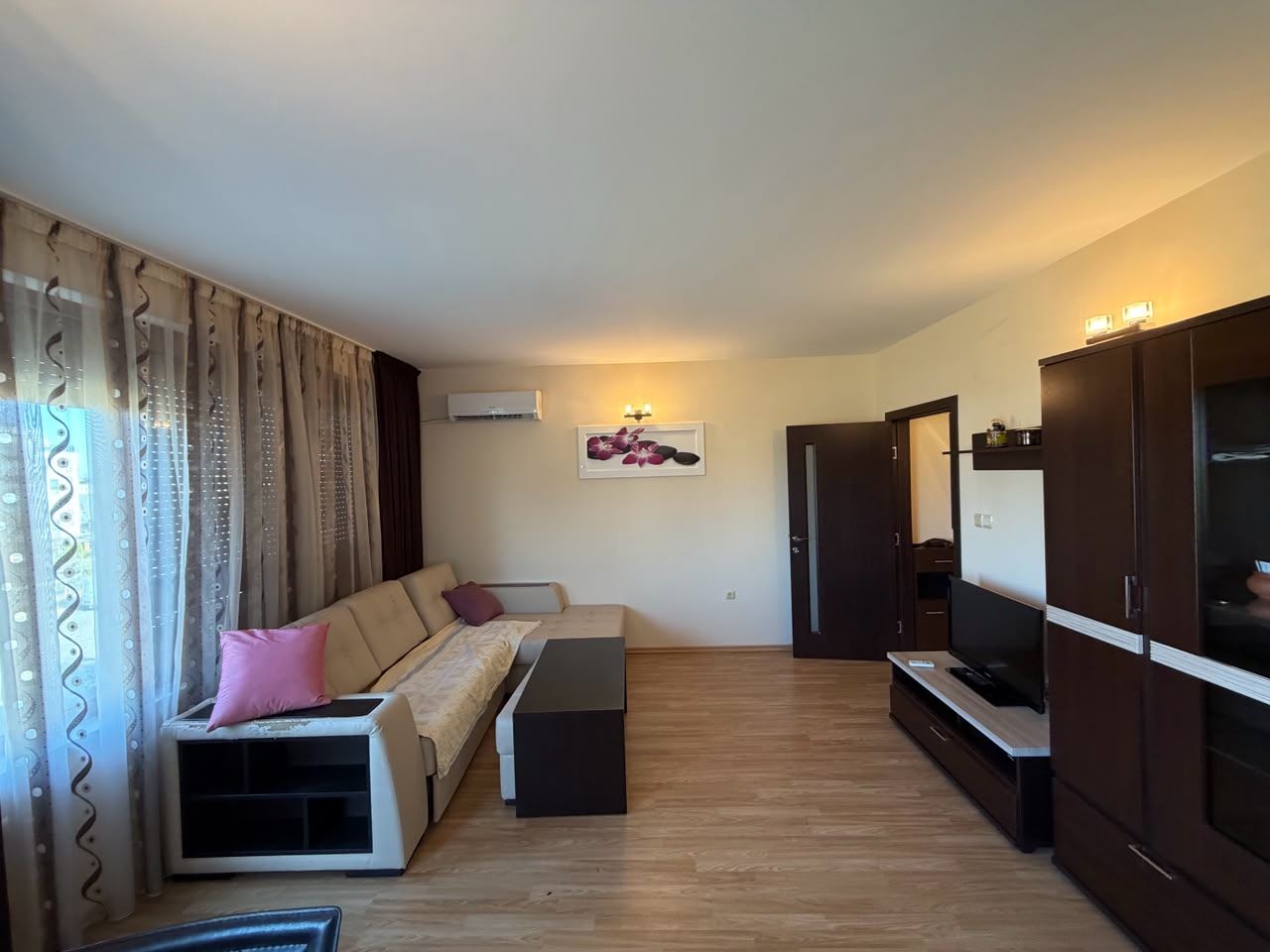 Útulný apartmán s jednou ložnicí v Ravdě v komplexu – připravený k bydlení