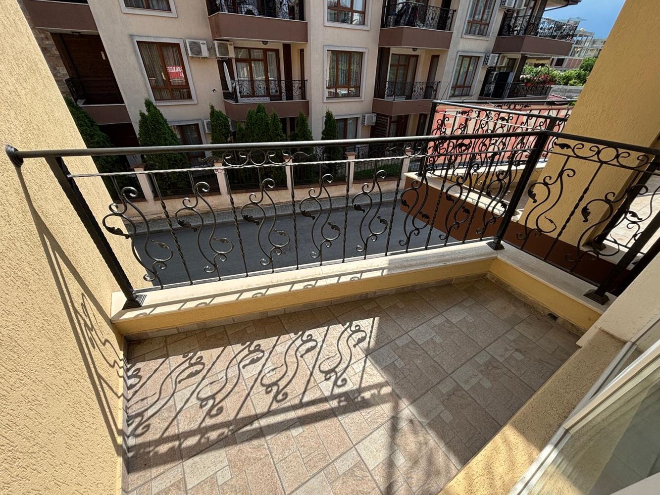 Útulný apartmán s jednou ložnicí v Ravdě – jen 200 m od moře, bez poplatku za údržbu