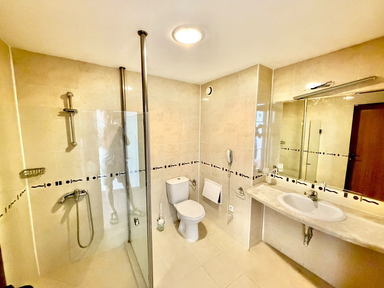Apartmán s jednou ložnicí s panoramatickým výhledem na moře v první linii u moře ve Svatém Vlasu