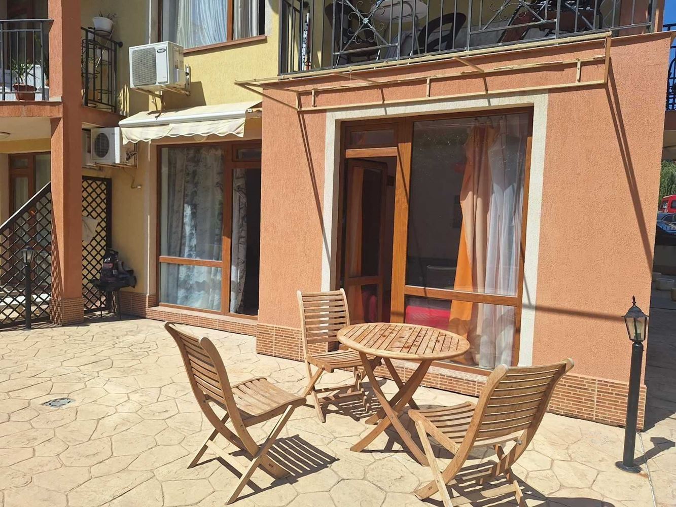 Útulný apartmán s jednou ložnicí v přízemí, 300 metrů od moře ve Sveti Vlas