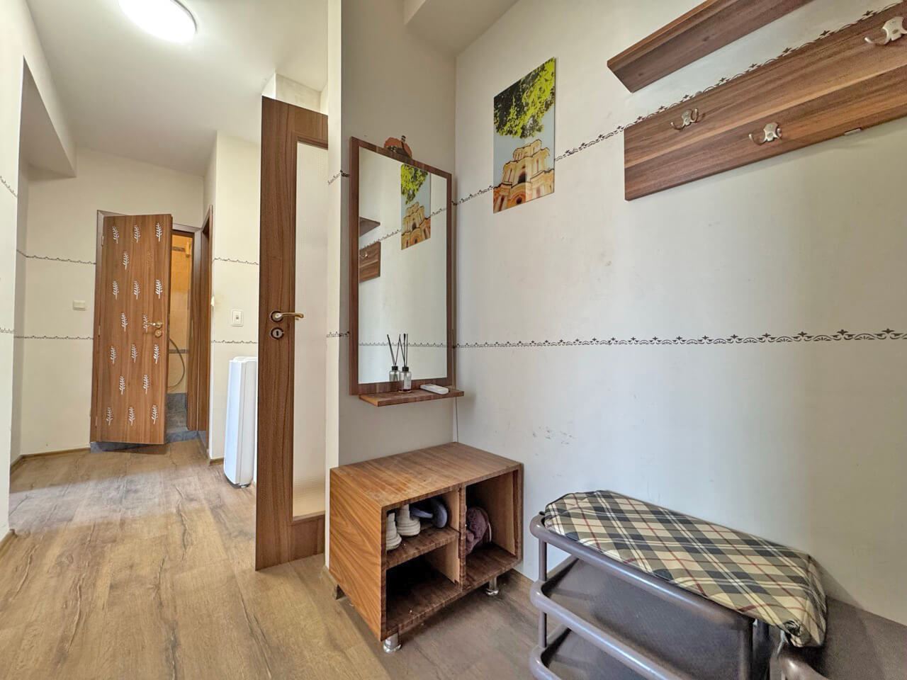 Prostorný apartmán se třemi ložnicemi pro celoroční bydlení ve čtvrti Černo More v Nesebaru
