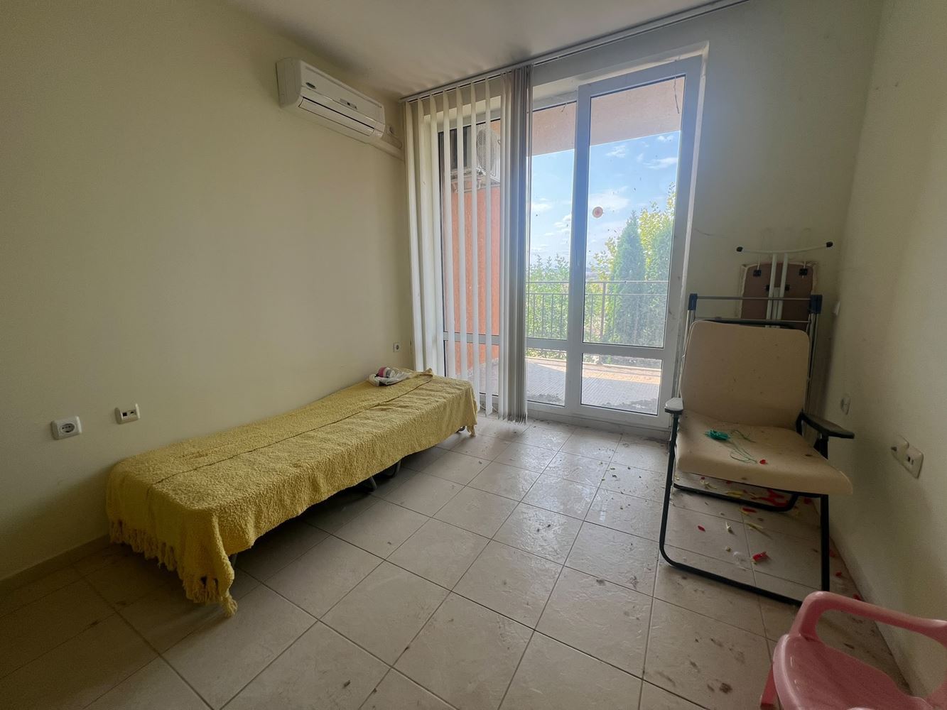 Malý apartmán s jednou ložnicí v zeleném a klidném komplexu v Slunečném pobřeží