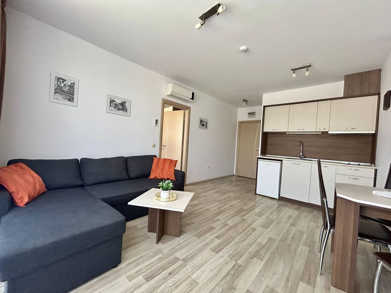 Útulný apartmán s jednou ložnicí na Slunečném pobřeží – ideální nemovitost pro bydlení, dovolenou i bezpečnou investici