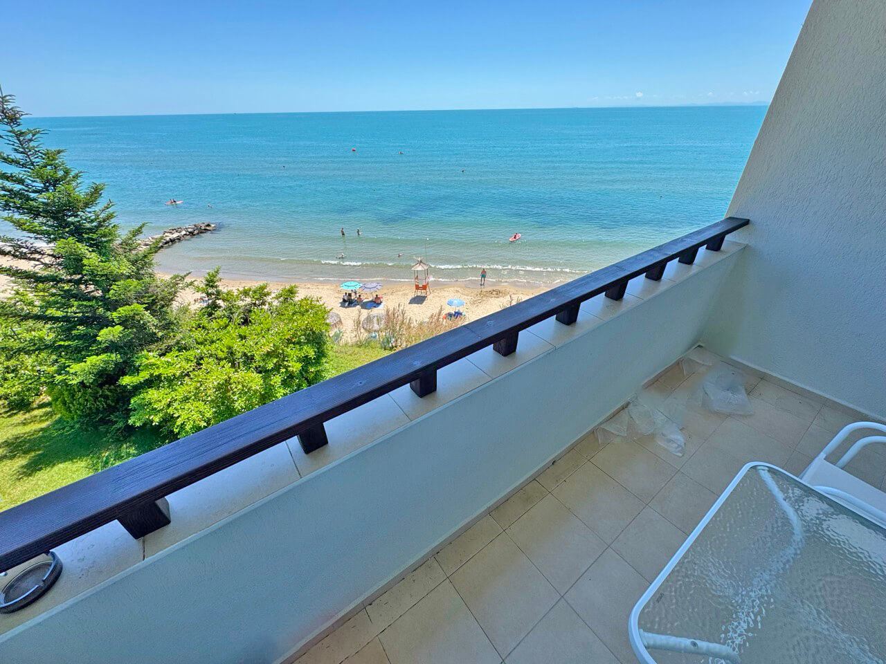 Apartmán s jednou ložnicí v první linii u moře s panoramatickým výhledem na moře ve Svatém Vlasu