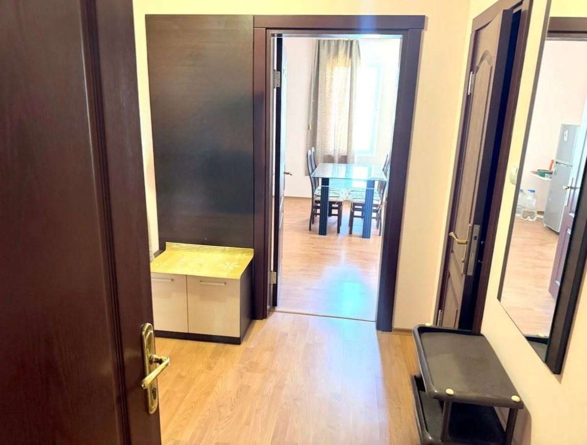 Prostorný apartmán s jednou ložnicí 200 metrů od moře v Ravdě – pohodlný domov u pobřeží
